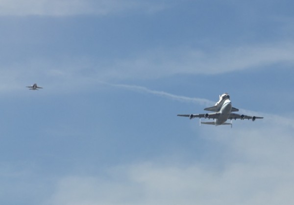 Our first view of Endeavour and an escort jet from Baldwin Hills