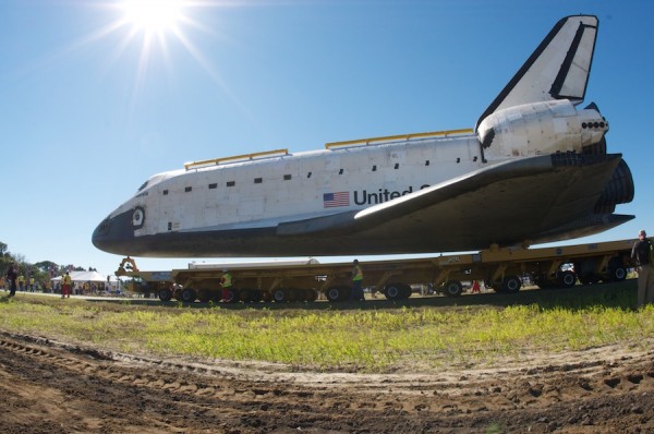 Atlantis passes by again Atlantis passes by again