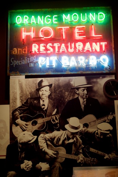 Robert Johnson was a blues pioneer in Memphis